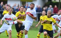 Fussball 75 Jahre SV Poltringen; Festspiel AH SV Poltringen - VfB Stuttgart Traditions-Mannschaft