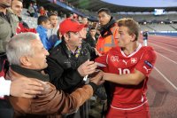Fussball U21-Europameisterschaft 2011:  Xherdan Shaqiri (Schweiz) bei den  Fans