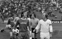 Fussball 1. Bundesliga Saison 1970/1971: Beckenbauer, Held