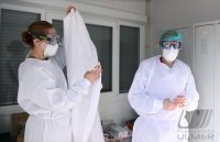 Corona: Container Ambulanz Tuebingen, Covid 19 Versorgung auf dem Tuebinger Festplatz