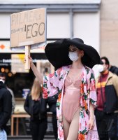 Demo gegen Oberbuergermeister Boris Palmer Tuebinger Marktplatz