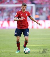 Fussball 1. Bundesliga Saison 17/18: FC Bayern Muenchen - VfB Stuttgart
