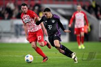 Fussball 1. Bundesliga 23/24: SC Freiburg - FC Bayern Muenchen