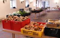Corona-Krise: Tafel Rottenburg (Kreis Tuebingen) im Not-Betrieb in der Zehntscheuer