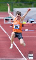 Leichtathletik: Testwettkampf im Training, Weitspringer Gianni Seeger (TSV Gomaringen)