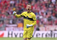 Fussball 1. Bundesliga Saison 21/22: FC Bayern Muenchen - VfB Stuttgart