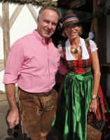 FUSSBALL 1. BUNDESLIGA: Vorstandsvorsitzender Karl Heinz Rummenigge mit Frau Martina (FC Bayern Muenchen)