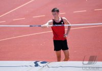 Leichtathletik: Hochspringen Lukas Gaertner (TV Rottenburg) trainiert im Rottenburger Hohenberstadion