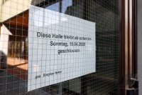 Gesperrte Sporthalle in Zeiten von Corona in Rottenburg (Kreis Tuebingen)