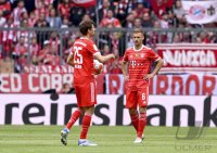 Fussball 1. Bundesliga Saison 21/22: FC Bayern Muenchen - VfB Stuttgart
