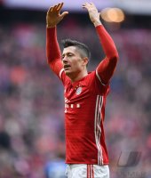 Fussball 1. Bundesliga Saison 16/17: FC Bayern Muenchen - FC Schalke 04