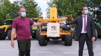 Fair und Regional; Demo pro Rottenburger Schlachthof von Landwirten und Metzger vor der Rottenburger Festhalle