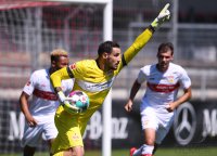 Fussball 1. Bundesliga 2020/2021: Torwart Jens Grahl (VfB Stuttgart)