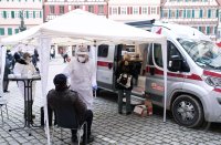 Kostenlose Corona-Schnelltests in Tuebingen: Aerztin Dr. Lisa Federle
