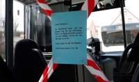 Oeffentlicher Nahverkehr in Zeiten von Corona: Abgesperrter Fahrerbereich im Linienbus in Rottenburg (Kreis Tuebingen)