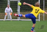 Fussball Kunstrasen mit Korkgranulat