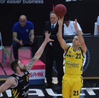 Basketball 1. Bundesliga 17/18 Hauptrunde: Walter Tigers Tuebingen - Alba Berlin