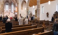 Messe unter Corona-Bedingungen un der Stiftskirche St. Moriz in Rottenburg