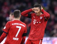 Fussball 1. Bundesliga Saison 18/19: FC Bayern Muenchen - FC Schalke 04