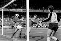 Fussball 1. Bundesliga Saison 1982/1983: SV Werder Bremen - FC Bayern Muenchen