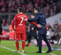 Fussball 1. Bundesliga Saison 18/19: FC Bayern Muenchen - FC Schalke 04