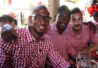 FUSSBALL 1. BUNDESLIGA: Jerome Boateng, David Alaba, Diego Contento (v. li., FC Bayern Muenchen)