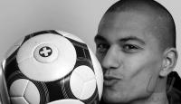 FUSSBALL INTERNATIONAL: Goekhan Inler