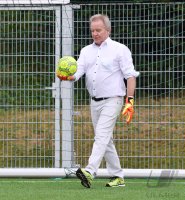 Fussball Kunstrasen mit Korkgranulat