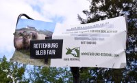 Fair und Regional; Demo pro Rottenburger Schlachthof von Landwirten und Metzger vor der Rottenburger Festhalle