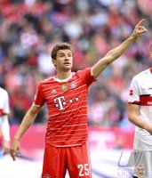 Fussball 1. Bundesliga Saison 21/22: FC Bayern Muenchen - VfB Stuttgart