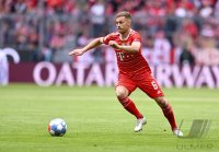 Fussball 1. Bundesliga Saison 21/22: FC Bayern Muenchen - VfB Stuttgart