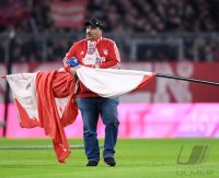 Fussball 1. Bundesliga Saison 18/19: FC Bayern Muenchen - FC Schalke 04