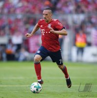 Fussball 1. Bundesliga Saison 17/18: FC Bayern Muenchen - VfB Stuttgart