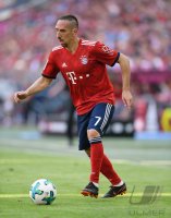 Fussball 1. Bundesliga Saison 17/18: FC Bayern Muenchen -  VfB Stuttgart