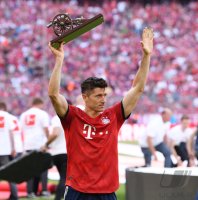 Fussball 1. Bundesliga Saison 17/18: Torschuetzenkoenig Robert Lewandowski (FC Bayern Muenchen)