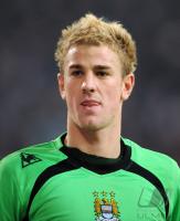 FUSSBALL UEFA CUP: Manu City, HART