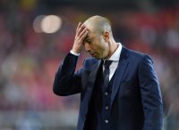 Fussball 1. Bundesliga Saison 14/15: Trainer Roberto Di Matteo (FC Schalke 04)