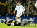 Fussball DFB-Pokal: Aachen - Muenchen, Zweikampf