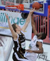 Basketball  1. Bundesliga  10/11   Walter Tigers Tuebingen - LTi Giessen 46ers