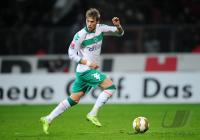 FUSSBALL 1. BUNDESLIGA: Bremen, HUNT Einzelaktion