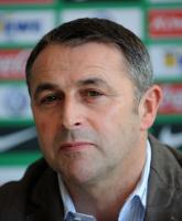 Fussball Bundesliga Saison 2010/2011: Werder Bremen praesentiert Neuzugang