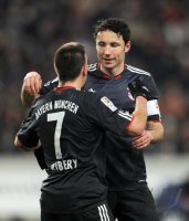 Fussball 1. Bundesliga : (v.li.) Bayern JUBEL mit Franck Ribery, Mark van Bommel