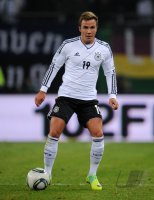 FUSSBALL INTERNATIONAL: Deutschland, GOETZE am Ball