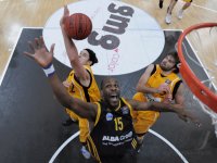 1. Basketball Bundesliga  01/11  Walter Tigers Tuebingen  - Alba Berlin