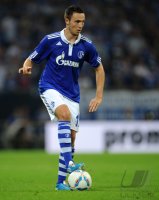 Fussball: Europa League, Saison 2011/2012: Schalke, HOEGER am Ball