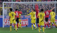 Fussball 1. Bundesliga  Saison 2010/2011:  SC Freiburg - Borussia Dortmund