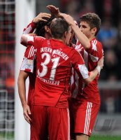 Fussball 1. Bundesliga : JUBEL Bastian Schweinsteiger, Thomas Mueller (v. li., FC Bayern Muenchen)