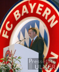 FUSSBALL Jahreshauptversammlung  FC Bayern Mnchen, Rummenigge