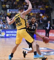 Basketball 1. Bundesliga 15/16 Hauptrunde: Walter Tigers Tuebingen - MHP Riesen Ludwigsburg