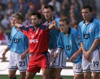 Fussball  1. Bundesliga  Saison 2000/2001:  FC Bayern Muenchen - TSV 1860 Muenchen